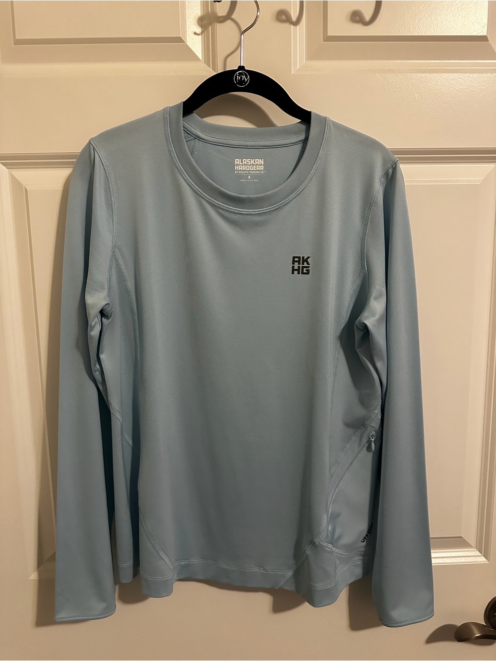 Light Blue Women's Long-Sleeve Performance Tee